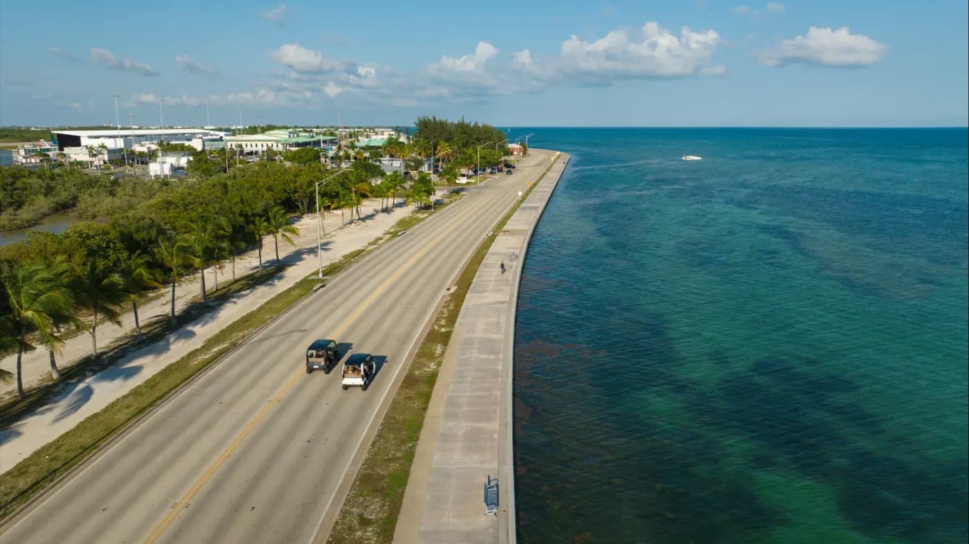 Women exploring Key West with a HydroThunder golf cart rental