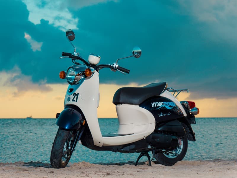 Single rider scooter